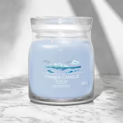 Ароматична свічка Ocean Air Medium Yankee Candle