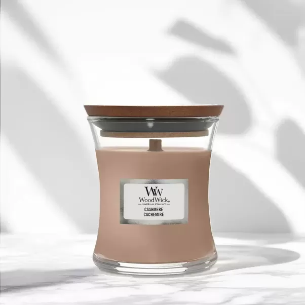 Ароматична свічка з ароматом айви, ірису та сандалу Woodwick Mini Cashmere 85г