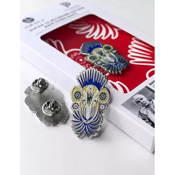 Металевий значок "Коронований баран"